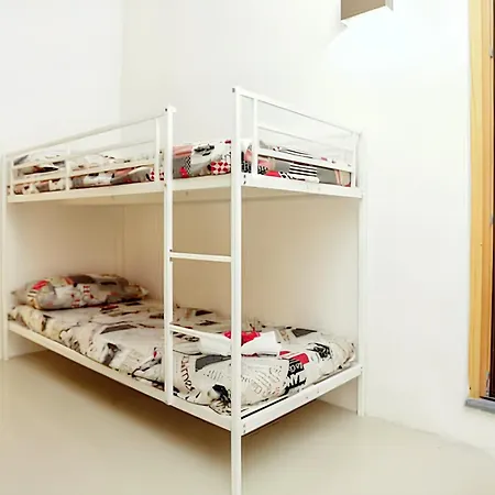 Spacious Altavilla: Private Pool Retreat *