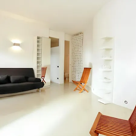 Spacious Altavilla: Private Pool Retreat Villa